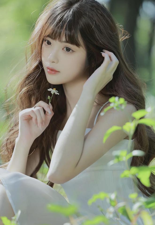男生把坤放進(jìn)女生坤尺V